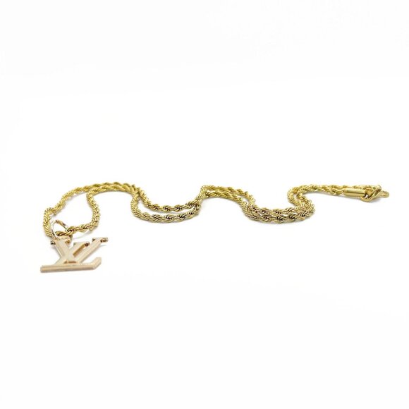 Authentic Louis Vuitton LV Monogram Charm Pendant Necklace Gold Plated Chain - Picture 6 of 9